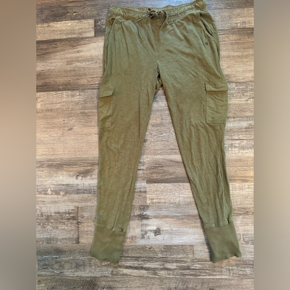 Lightweight cargo joggers